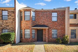 3220 Preston Dr in Midland, TX - Building Photo