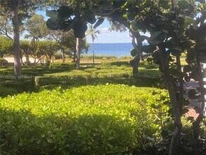 202 Sanctuary Dr. in Key Largo, FL - Building Photo - Building Photo