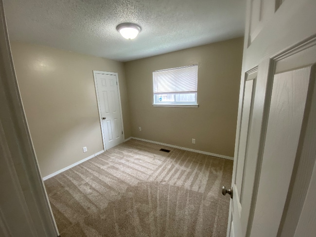 109 E Kent St in Broken Arrow, OK - Building Photo - Building Photo
