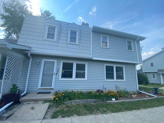 722 NW Greenwood St