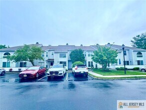 16 Gerard Pl in Sayreville, NJ - Building Photo - Building Photo