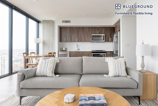 704 Spring St, Unit SI FL25-ID990 in Seattle, WA - Building Photo - Building Photo