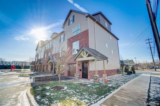 3426 Primary St in Auburn Hills, MI - Foto de edificio - Building Photo