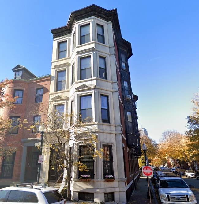 property at 423 Shawmut Ave