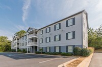 Meadow Creek in Carrollton, GA - Building Photo - Building Photo