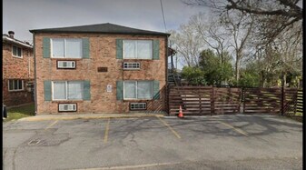 256 W Roosevelt St in Baton Rouge, LA - Building Photo