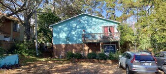 6505 Hawthorne Ln in Myrtle Beach, SC - Building Photo