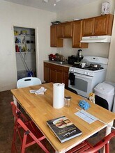 162 Centre St in Boston, MA - Building Photo - Building Photo