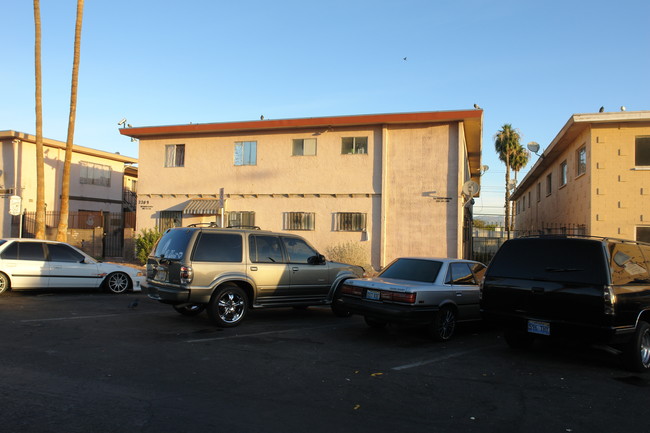 2209 Sunrise Ave in Las Vegas, NV - Building Photo - Building Photo