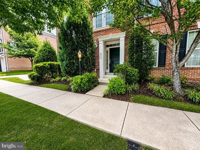 property at 2261 Potomac Club Pkwy
