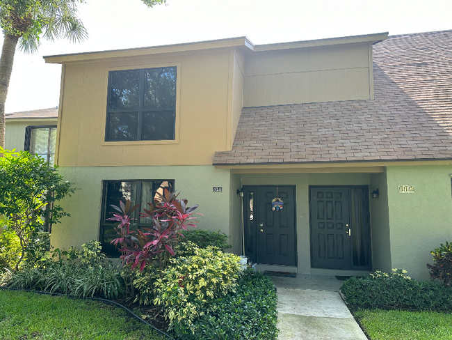 property at 814 Sandtree Dr