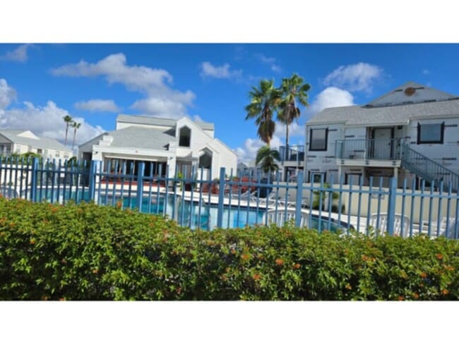 2520 Woodgate Blvd in Orlando, FL - Foto de edificio - Building Photo