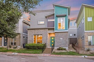 2001 Tramson Dr in Austin, TX - Building Photo