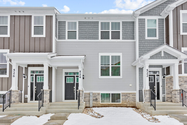 524 Wolverine Dr in Aurora, IL - Building Photo - Building Photo