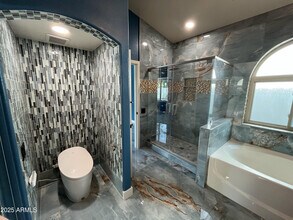 8709 E Gail Rd in Scottsdale, AZ - Building Photo - Building Photo