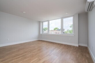 335 Harvard St, Unit A7 in Cambridge, MA - Building Photo - Building Photo
