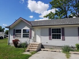 2006 S 2nd St in Norfolk, NE - Building Photo