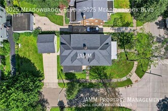 3025 Meadowbrook Blvd in Cleveland Heights, OH - Building Photo - Building Photo