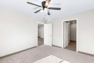 352 Deschane Ave in Crivitz, WI - Foto de edificio - Building Photo