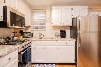 23 Jay St, Unit B in Cambridge, MA - Foto de edificio - Building Photo