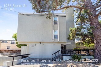 Blake Apartments in Berkeley, CA - Foto de edificio - Building Photo
