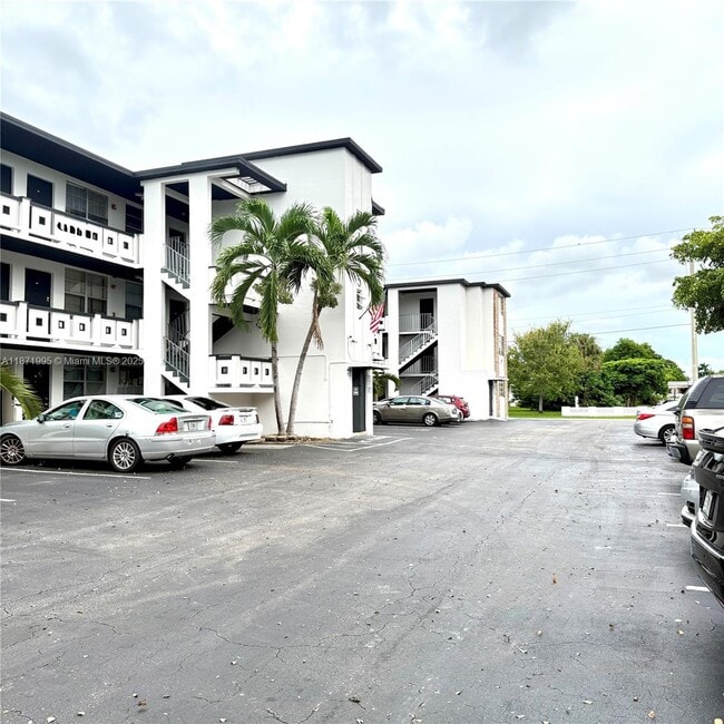 property at 1715 N 16th Ave