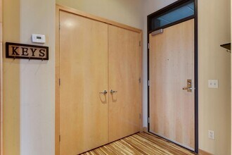 9 W Franklin Ave in Minneapolis, MN - Building Photo - Building Photo
