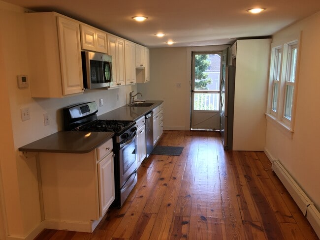 286 Brookline St, Unit #2 in Cambridge, MA - Foto de edificio - Building Photo