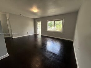 501 SW 69th Ave in Miami, FL - Building Photo - Building Photo