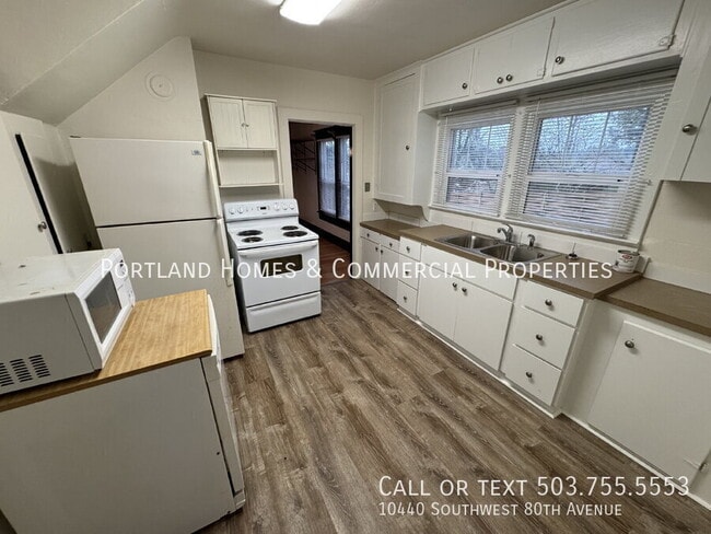 10440 SW 80th Ave in Portland, OR - Building Photo - Building Photo