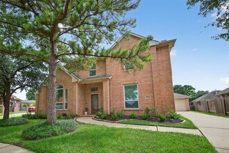 7203 Thornmeadow Ln in Cypress, TX - Building Photo - Building Photo