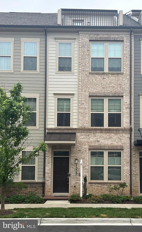 1009 Rockwell Ave in Gaithersburg, MD - Building Photo - Building Photo