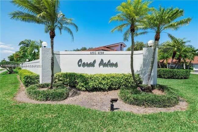 property at 6734 N Pine Island Rd