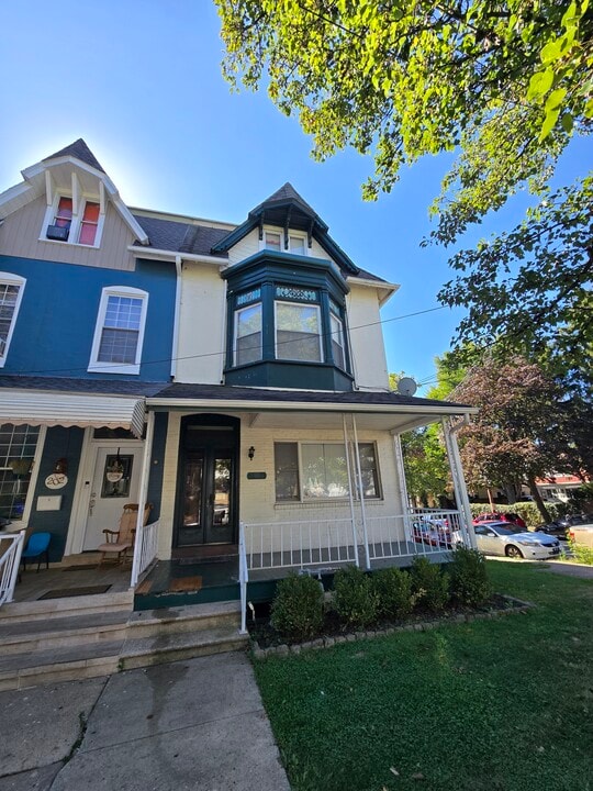 200 Windsor St in Reading, PA - Foto de edificio