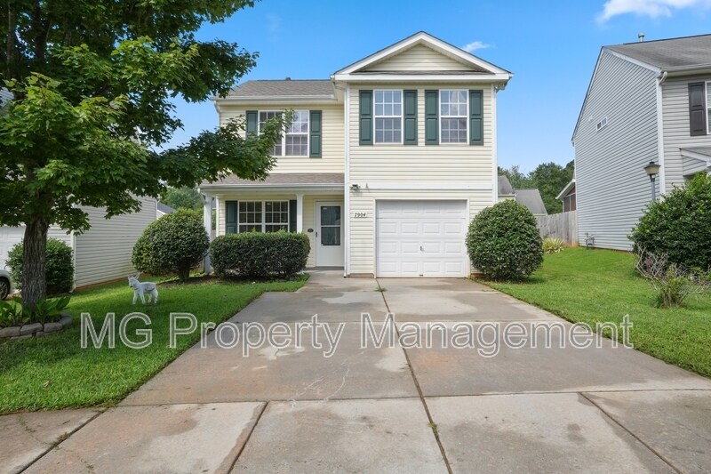 7904 McGarry Trail in Charlotte, NC - Building Photo