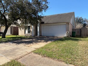 15738 Boonridge Rd in Houston, TX - Building Photo - Building Photo