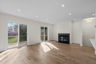 7250 Dockside Ln in Columbia, MD - Building Photo - Building Photo