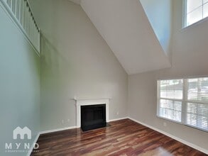 1929 Teddington Dr in Charlotte, NC - Building Photo - Building Photo
