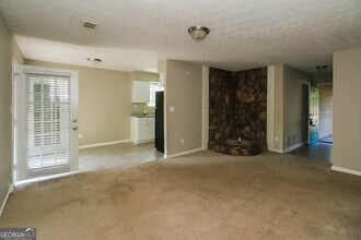 9146 Woodgreen Way in Jonesboro, GA - Building Photo - Building Photo