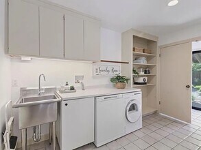 12885 Pierce Rd in Saratoga, CA - Building Photo - Building Photo