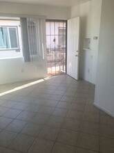 4558 1/2 35th St in San Diego, CA - Building Photo - Building Photo