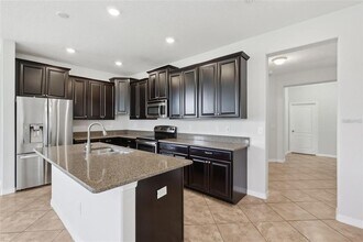 1119 Ballard Green Pl in Brandon, FL - Building Photo - Building Photo