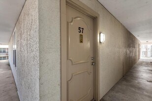 910 Duncan Ln in Austin, TX - Building Photo