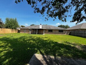 116 Canada Dr in Lafayette, LA - Building Photo - Building Photo