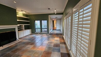 4902 Westview Dr in Austin, TX - Building Photo - Building Photo