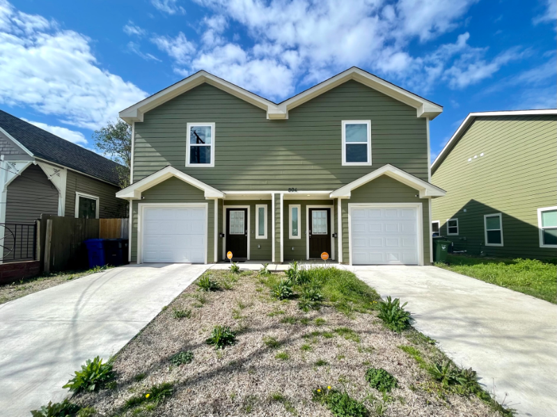 804 N 10th St in Waco, TX - Building Photo