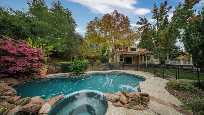 2625 Ascot Dr in Fairfield, CA - Building Photo - Building Photo