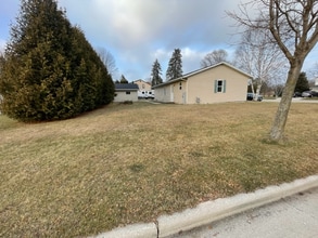 2410 S 18th St in Manitowoc, WI - Building Photo - Building Photo