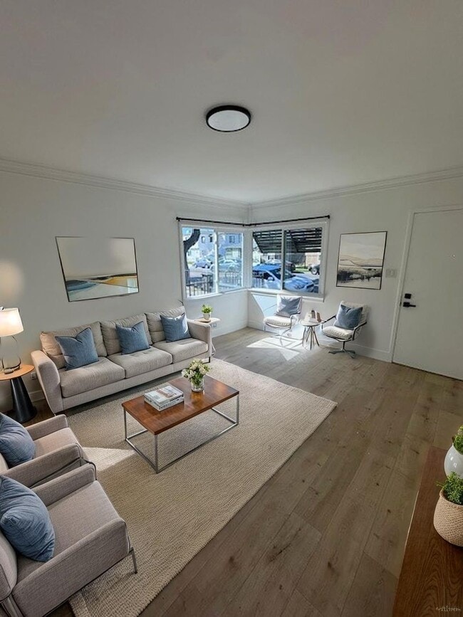 property at 1930 Magnolia Ave