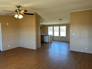 102 Sunny Brook Ct in Springtown, TX - Building Photo - Building Photo